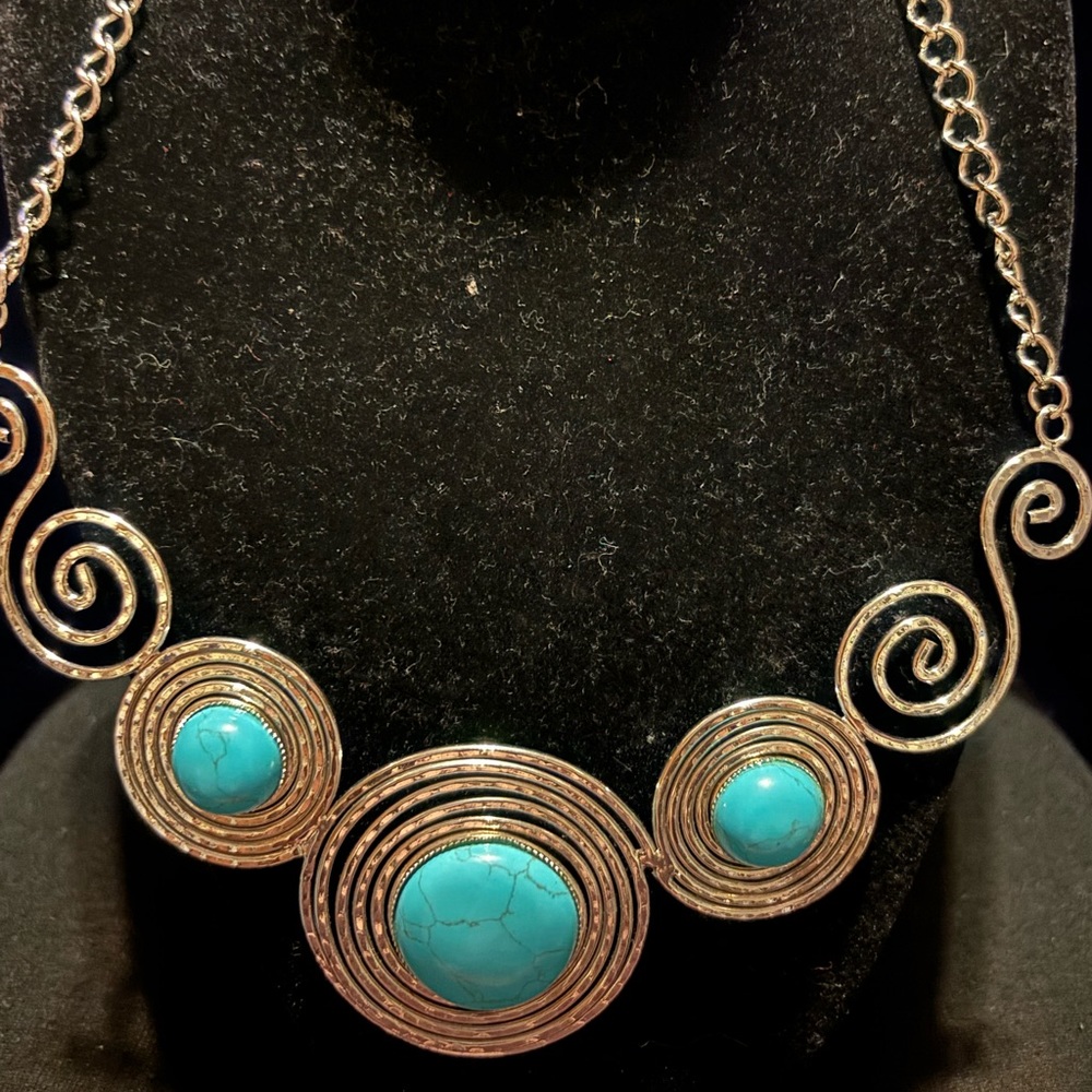 Silver Wire Necklace With 3 Turquoise Color Stones